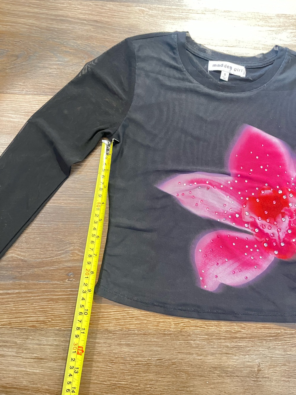 Sheer floral long sleeve with gems - Picture 8 of 13